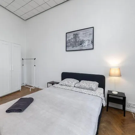 Historic 1914 Old Town With Bay Windows - Valnu Street Appartement *