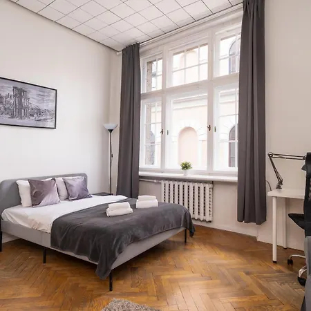 Appartement Historic 1914 Old Town With Bay Windows - Valnu Street *