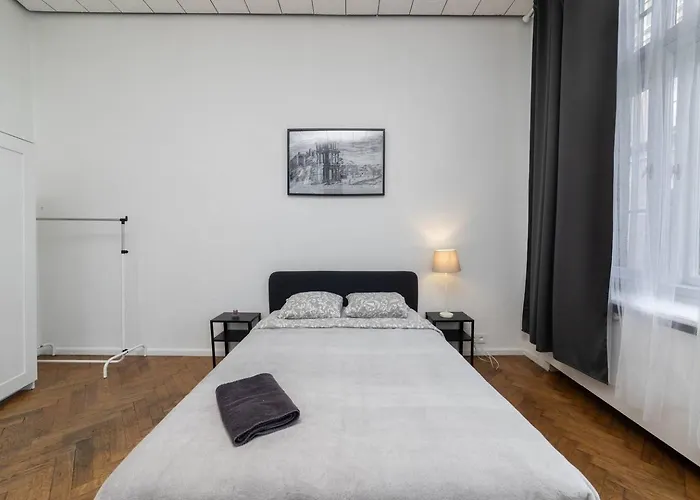 Dzīvoklis Historic 1914 Old Town With Bay Windows - Valnu Street Riga